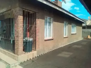 House to Rent in Marlborough