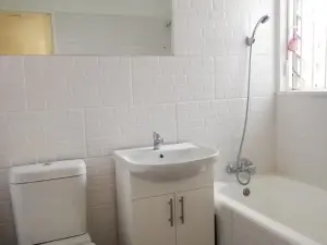 Flat/Apartment to Rent in Greystone Park