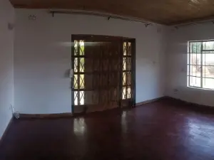 4 Bedroom House to Rent in Vainona