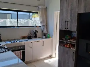 Townhouse/Complex/Cluster to Rent in Greendale