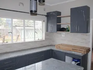 3 Bedroom House to Rent in Emerald Hill