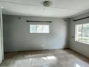 4 Bedroom House to Rent in Emerald Hill