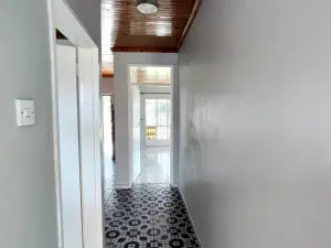 4 Bedroom House to Rent in Emerald Hill