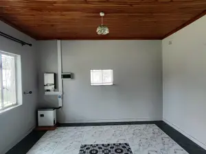 4 Bedroom House to Rent in Emerald Hill