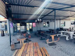 Commercial Property to Rent in Highfield