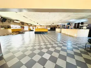 Commercial Property to Rent in Highfield