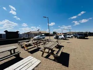 Commercial Property to Rent in Highfield