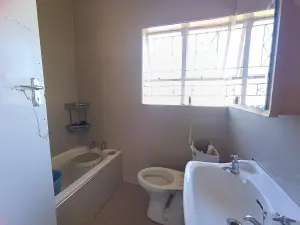 3 Bedroom House to Rent in Ashdown Park