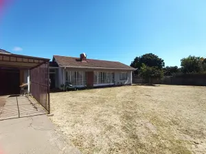3 Bedroom House to Rent in Ashdown Park