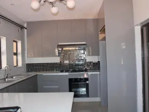 1 Bedroom Cottage/Garden Flat to Rent in Borrowdale