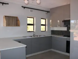 1 Bedroom Cottage/Garden Flat to Rent in Borrowdale