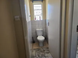 4 Bedroom House to Rent in Greendale