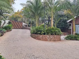 5 Bedroom House to Rent in Chisipite