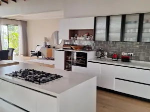 5 Bedroom House to Rent in Chisipite