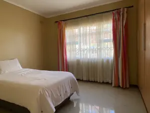 2 Bedroom Cottage/Garden Flat to Rent in Avondale West
