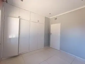4 Bedroom House to Rent in Greendale
