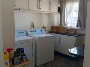 4 Bedroom House to Rent in Mount Pleasant
