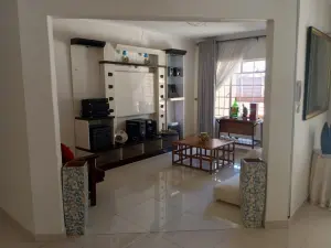 4 Bedroom House to Rent in Mount Pleasant