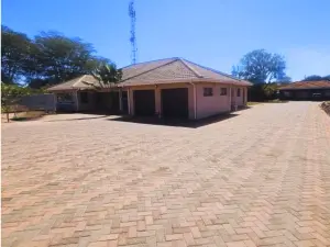 House to Rent in Westgate