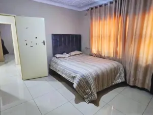 4 Bedroom House to Rent in Westgate