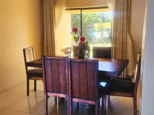 4 Bedroom House to Rent in Westgate