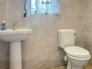 4 Bedroom House to Rent in Highlands