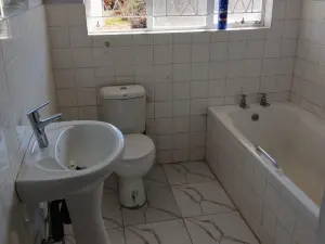 3 Bedroom House to Rent in Hatfield