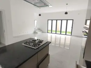 Townhouse/Complex/Cluster for Sale