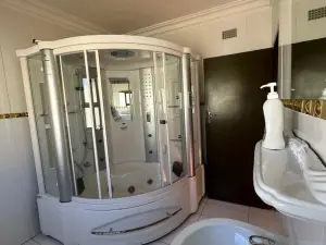 5 Bedroom House to Rent in Gletwin Park