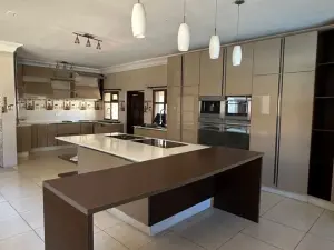 5 Bedroom House to Rent in Gletwin Park
