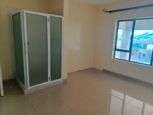 4 Bedroom House to Rent in Greystone Park