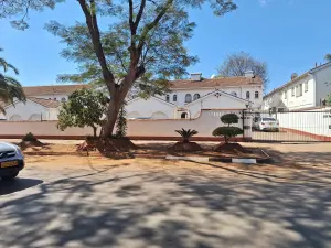 Townhouse/Complex/Cluster to Rent