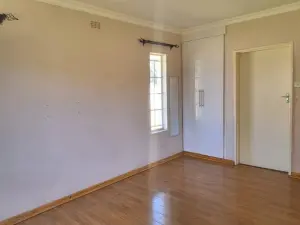 2 Bedroom Cottage/Garden Flat to Rent in Upper Hillside