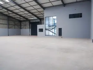 Warehouse/Industrial to Rent in Hatfield