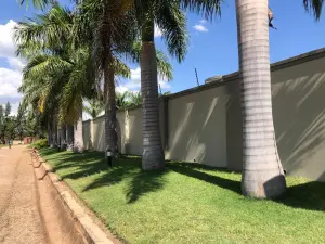 5 Bedroom House to Rent in Shawasha Hills