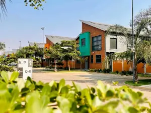 Townhouse/Complex/Cluster to Rent