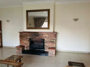 Commercial Property to Rent in Borrowdale