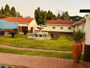 Commercial Property to Rent in Borrowdale