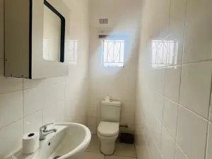 4 Bedroom House to Rent in Zimre Park