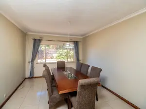 5 Bedroom House to Rent in Borrowdale