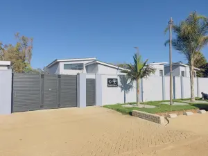 Cottage/Garden Flat for Sale