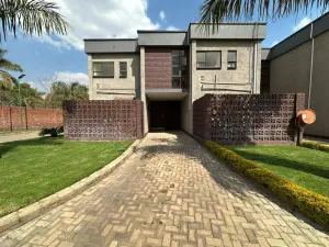 Townhouse/Complex/Cluster to Rent