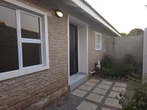 Townhouse/Complex/Cluster to Rent in Greendale