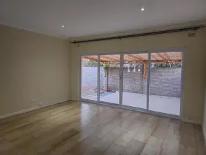 Townhouse/Complex/Cluster to Rent in Greendale