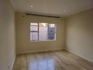 Townhouse/Complex/Cluster to Rent in Greendale