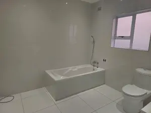 Townhouse/Complex/Cluster to Rent in Greendale