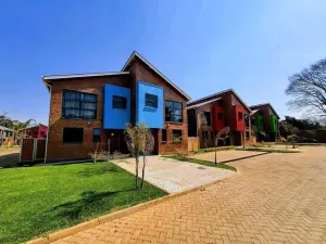 Townhouse/Complex/Cluster to Rent
