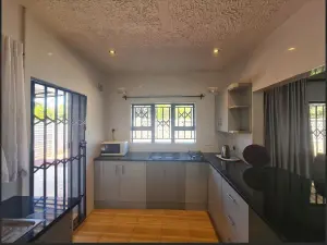4 Bedroom House to Rent in Vainona