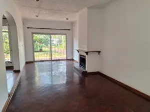 4 Bedroom House to Rent in Alexandra Park
