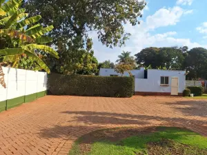 4 Bedroom House to Rent in Alexandra Park